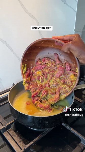 Easy Beef Sauce Recipe with Green Peppers