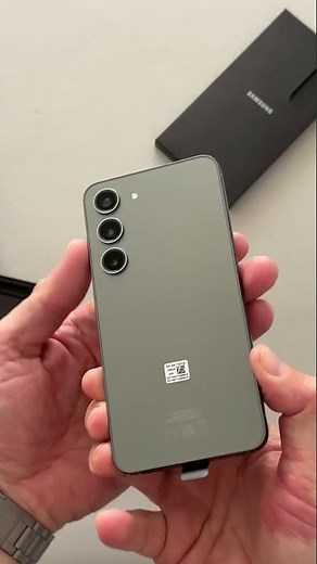 Samsung Galaxy S23 in Green!