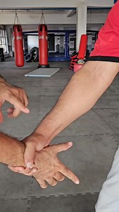 8.1K reactions · 241 shares | Wrist lock and throw self defense training #reels #viral #trending #instagood #instagram #martialarts #selfdefense #pekititirsiakali #FMA #jeetkunedo #kungfu #qinna | Jeetender Jangra | Facebook