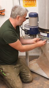 165K views · 212 reactions | Fitting dust bags to an HVLP extractor | Rag 'n' Bone Brown | Facebook