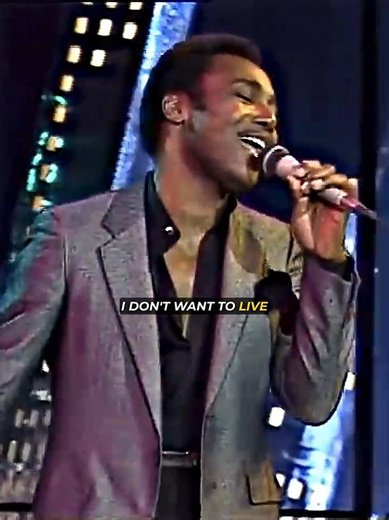 George Benson - Nothing’s Gonna Change My Love for You (Live Performance)