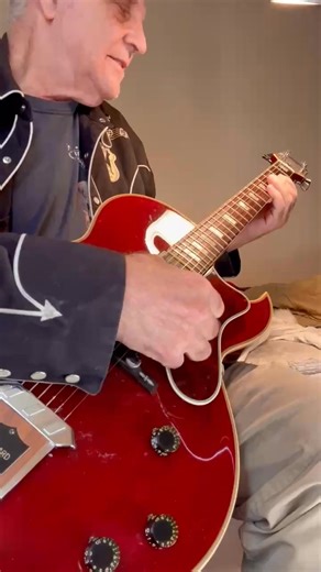 “ Like someone in love”, take one, “Like someone in love”, on the Gibson Howard Roberts model guitar ,,, 12-26-2025, 👌😎🎶, | Geoffrey E Stich