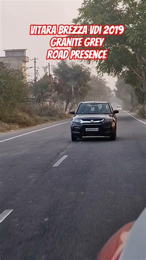 Brezza Diesel 2019 Road Presence #brezza #vitarabrezza #cars #blackcar