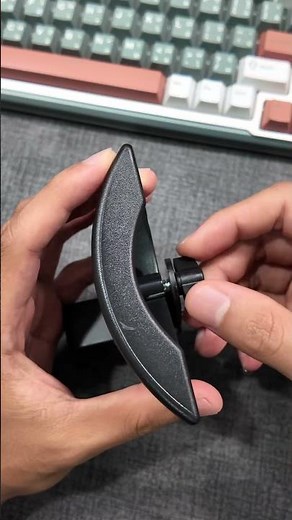 Desk-Clamp Headphone Hanger! 🎧 Saves desk space, easy to clamp, no drilling required, curved desi...
