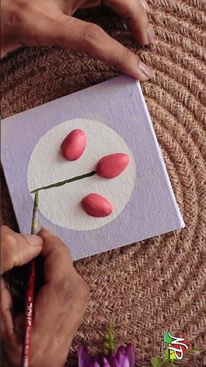 DIY Tulip Art 🌷| Simple Pista Shell Craft | Tulip Art #diy #pistashells #ytshorts