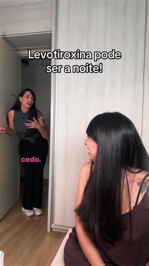 ATENÇÃO: informe seu médico dessa mudança. Ele precisará reavaliar seus exames após 6 a 8 semanas. OUTRA COISA MUITO IMPORTANTE: os bons estudos que avaliam a eficácia do tratamento com a tomada à noite consideraram o “bedtime”, ou seja, tomar antes de dormir. Há estudos que encontraram menor eficácia na tomada à tarde, mesmo com o paciente respeitando o jejum. Por isso, ou faça ao acordar ou antes de dormir. Se você toma medicamentos ou suplementos que contêm cálcio ou ferro, usa antiácidos, pr