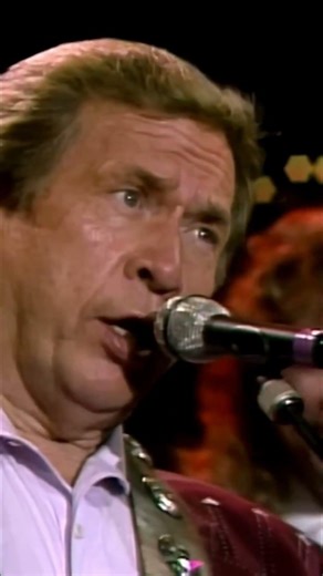 Dwight Yoakam and Buck Owens with "Streets of Bakersfield" from Austin City Limits
