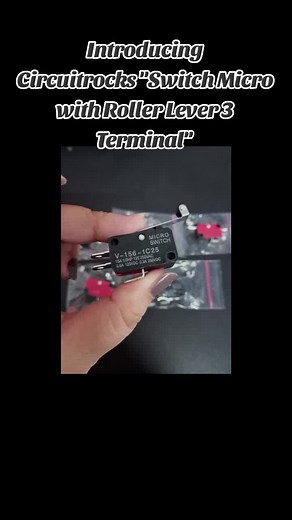 Circuitrocks Switch Micro with Roller Lever 3 Terminal: Clicky Momentary Switch for Arcade Projects & Mini-Robots