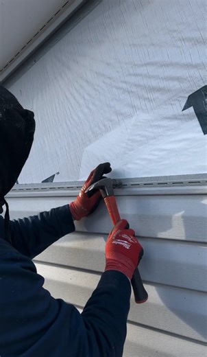 Stop the scroll for a satisfying siding install 😌 Designed with energy-efficient insulation and extra-durable panels, it’s built to perform. Upgrade to smarter siding when you schedule at powerhrg.com/free-quote/ | Power Home Remodeling
