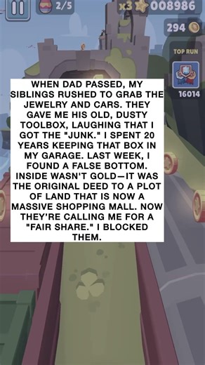 My Greedy Siblings Threw Away My "Trash"