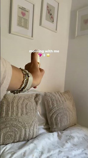 Girly Morning 🌸✨ | Soft Aesthetic Routine, Calm Start & Cozy Vibes