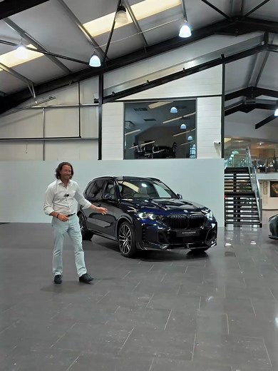 £105k list. The #bmw X5 xDrive40d M Sport. Finished in Tanzanite Blue and featuring M Performance Carbon exterior, Almost every pack you could think of, and seven seats.
