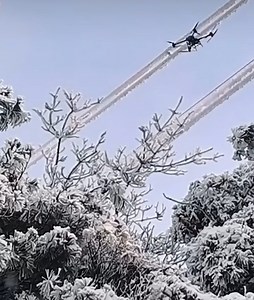 416K views · 1.3K reactions | Using a drone to clear ice from power lines #drone #dronevideo #odlysatisfying #technology | The MES Times | Facebook