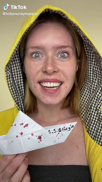 I’m Pennywise the dancing clown 🎈 give me look ideas! | badut