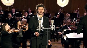 ❤️🎶 Here's a passionate love song interpreted by the one and only Jonas Kaufmann, from Lehár's The Land of Smiles "Dein ist mein ganzes Herz"! Imagine him singing just for you...now who else is melting? ❤️🎶 http://bit.ly/Kaufmann_Lehar | medici.tv