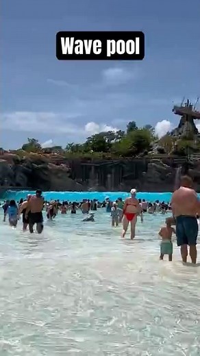 Wave pool Prt 1. Typhoon Lagoon Florida #wavepool #waves #waterpark #summer
