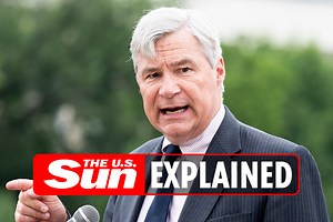 What is Senator Sheldon Whitehouse's net worth?