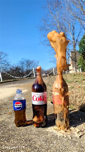 Popular Coke Sodas Vs Mentos 99 (Coke Sprite Fanta) #satisfying #experiment #asmr