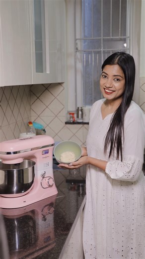 Tequilatobm | Shweta Yadav | Lifestyle & Fashion Influencer on Instagram: "✨ Meet my new kitchen BFF — the Inalsa ShowStopper Stand Mixer! 💫 Stylish, powerful, and super easy to use — it makes baking and cooking an absolute breeze! 🍰 From whipping to kneading, this beauty handles it all like a pro. 💪 Truly a ShowStopper in my kitchen! 💖 #InalsaAppliances #showstopperedition #kitchen #appliances #homeappliance #mixer #homebaker #homecookedmeal"