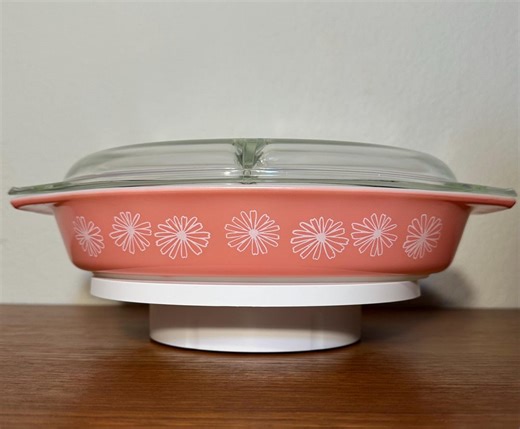 Vintage Pyrex Pink Daisy Oval Divided Dish 063-1.5 Qt. and Clear Divided Lid 945 - Etsy