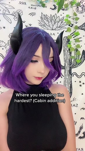 I know which one im choosing 🥴 #vermeilingold #vermeilcosplay #vermeilingoldanime #astolfo #cosplay #meme #fy