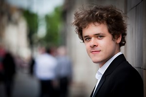 Benjamin Grosvenor | Chopin Piano Concertos