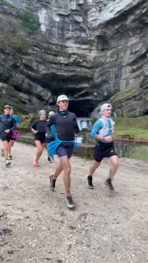 BROOKS TRAIL PROJECT | Clap de fin pour la saison du @brooks_trail_project 🎅🏔️ L’occasion parfaite de se retrouver une dernière fois dans le Doubs, pour partager... | Instagram