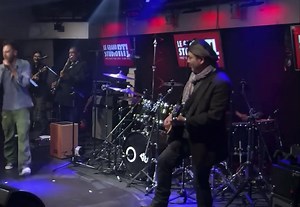 Aujourd’hui, nous fêtons les 12 ans de l’album « Je veux du bonheur ». 💿 | Actu de Christophe Maé