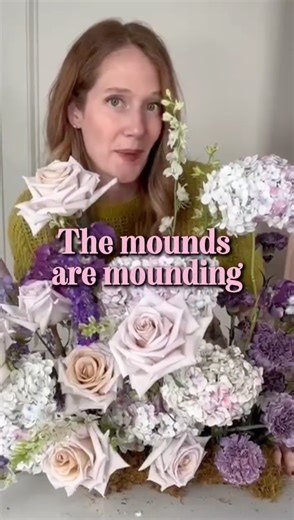 Flower Moxie on Instagram: "‼️the mounds are mounding‼️ Traditional roundy moundy hydrangea arrangements are out. Organic mounds are in. How do we feel about these? #diywedding #diybride #diyflowers #hydrangea"