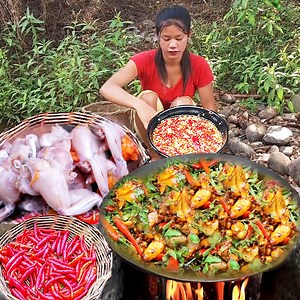 263K views · 3.1K reactions | Hello and Welcome to Twins TV. Today we have new video "Survival skills: Found & Catch Frog at The field for Food- Cooking Frog Spicy delicious with Peppers " We mostly sharing about Adventure, Camping, Cooking vidoes and others unique cooking skills in the forest. We hopefully you enjoy and support us. Thank you SO MUCH #TwinsTV #yummyfood #cooking #eat #recipes #foodie #deliciousfood #frog | Twins TV | Facebook