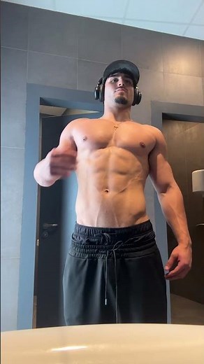 Flex & Gains – Showing Off Our Best Physique at Home -javinogaales #aesthetic #fitness