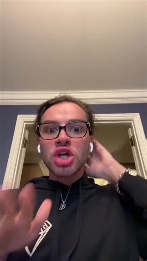 Nail Salon Prank: The Runaway Client