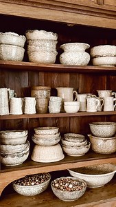 I think it’s safe to say that I’m addicted to collecting antique pottery.. 🤪🤩 I can’t help it. I suppose there are worse things. I had to use this audio and it’s great timing…. Because I have a new collection that’s coming tomorrow. I can’t wait to share the details. Do you collect anything exciting and feel like I do —> It’s not hurting anyone so carry on! #collection #collections #antique #vintage #pottery #vintage #antiques #antiquedecor #vintagedecor #woodsandwhites #woodsandwhitesdecor #n