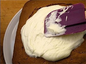 ¿Cómo hacer betún para pastel?