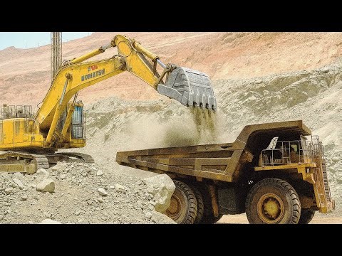 Inside the Beast: Iron Ore Haul from Excavator to Crusher! 🚛💥