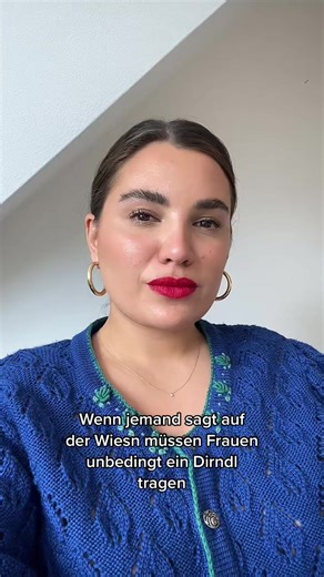 Traditional Oktoberfest Outfits: Dirndl vs. Lederhosen