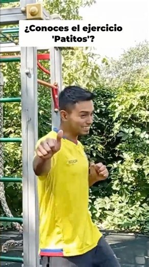 Ejercicio de Patitos: Divertido Entrenamiento en Plaza Deportiva