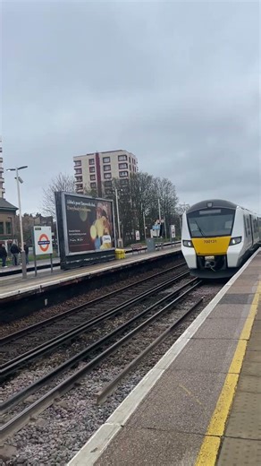 Class 700 flies through Norwood junction