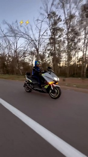 𝐌𝐎𝐒𝐀𝐖𝐈 👣🥷🏻 | 🦻🏻🔊 🌪️Tmax 530 @walid_rhn . . . . . . . . #sh150i #tmax #sh350i #motorcycle #tmax560 #gs #honda #yamaha #sh350 | Instagram