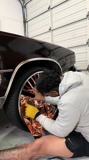 Wrappinv forgiato wheels gold #viral #reels #tiktok #tutorials #explore #carwrap