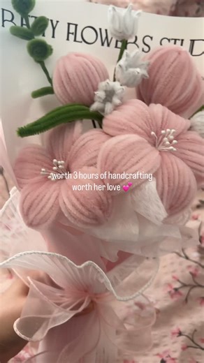 Giftify Flowers - Handmade Floral Gift Box 💐 on Instagram: "It’s not only flowers, it’s love and effort 💐"