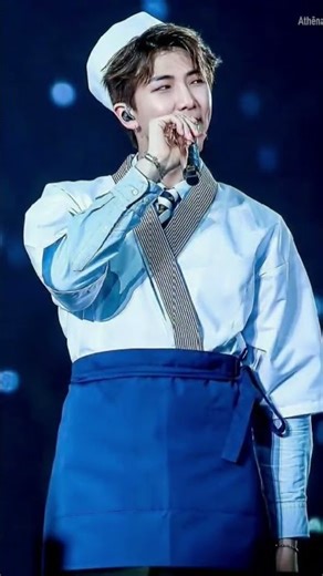 jobhi BTS she pyar Karta Hai like karo subscribe karo blue heart 💙 comment karo