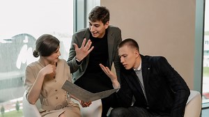 ¿Qué es el mansplaining? Cuando un hombre te explica lo que ya sabes - Viviendo En Casa