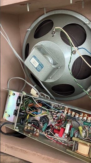 You asked for slower shots… here it is EL 84 in Wurlitzer Sideman 5000