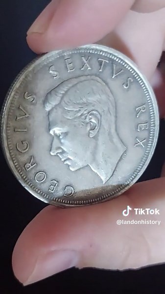 1952 5 Shillings: Big Silver Coins Worth More Than Just Their Weight