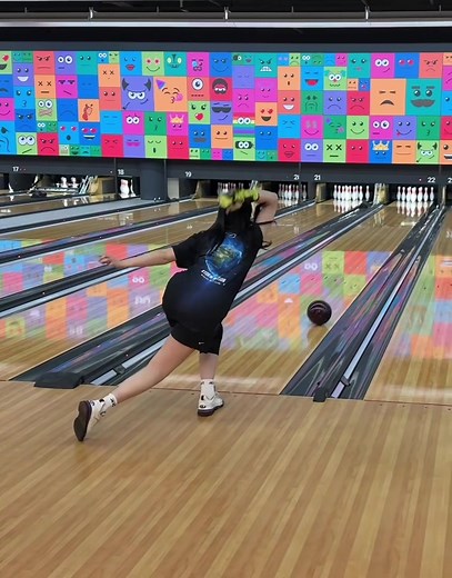 Perfecting Your Bowling Form: Tips and Techniques