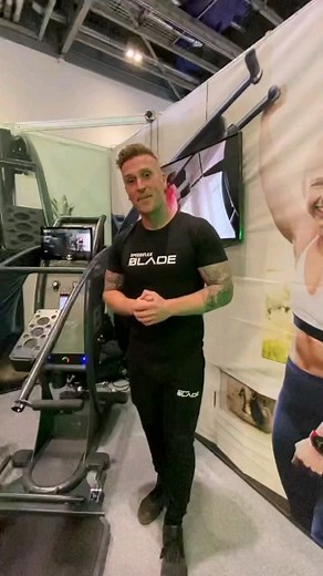 HIIT without the hurt!🔥 The Speedflex Blade is a great addition to your cardio routine! The advanced technology means you can smash your workout without feeling any aches or pains the next day! 💪 Get a sweat on and burn calories without tearing your muscles fibres! This means it is a great piece of kit to use in active recovery sessions! Have you tried Speedflex Blades? Like this post if you've seen this kit in your gym!🔥 @speedflexltd #speedflexblade #newgymkit #advancedtechnology #gymkit #g