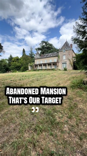 Exploring abandoned mansions in France is always on another level than the UK. Check this places out absolutely frozen in time #urbex #exploring #abandoned #france #fyp