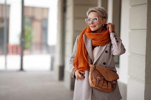 7 Best Over-50 Fashion Influencers on YouTube