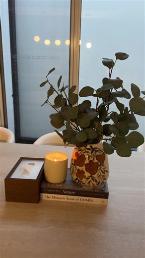 relax mode on 🦢🤍 #cameraroll #neutralaesthetic #homedecor #cosyhome #homeinspo #interiordesign